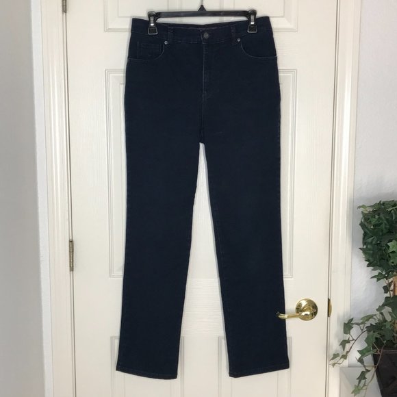 Gloria Vanderbilt Jeans | Dark Wash | Size 8 - Picture 9 of 9